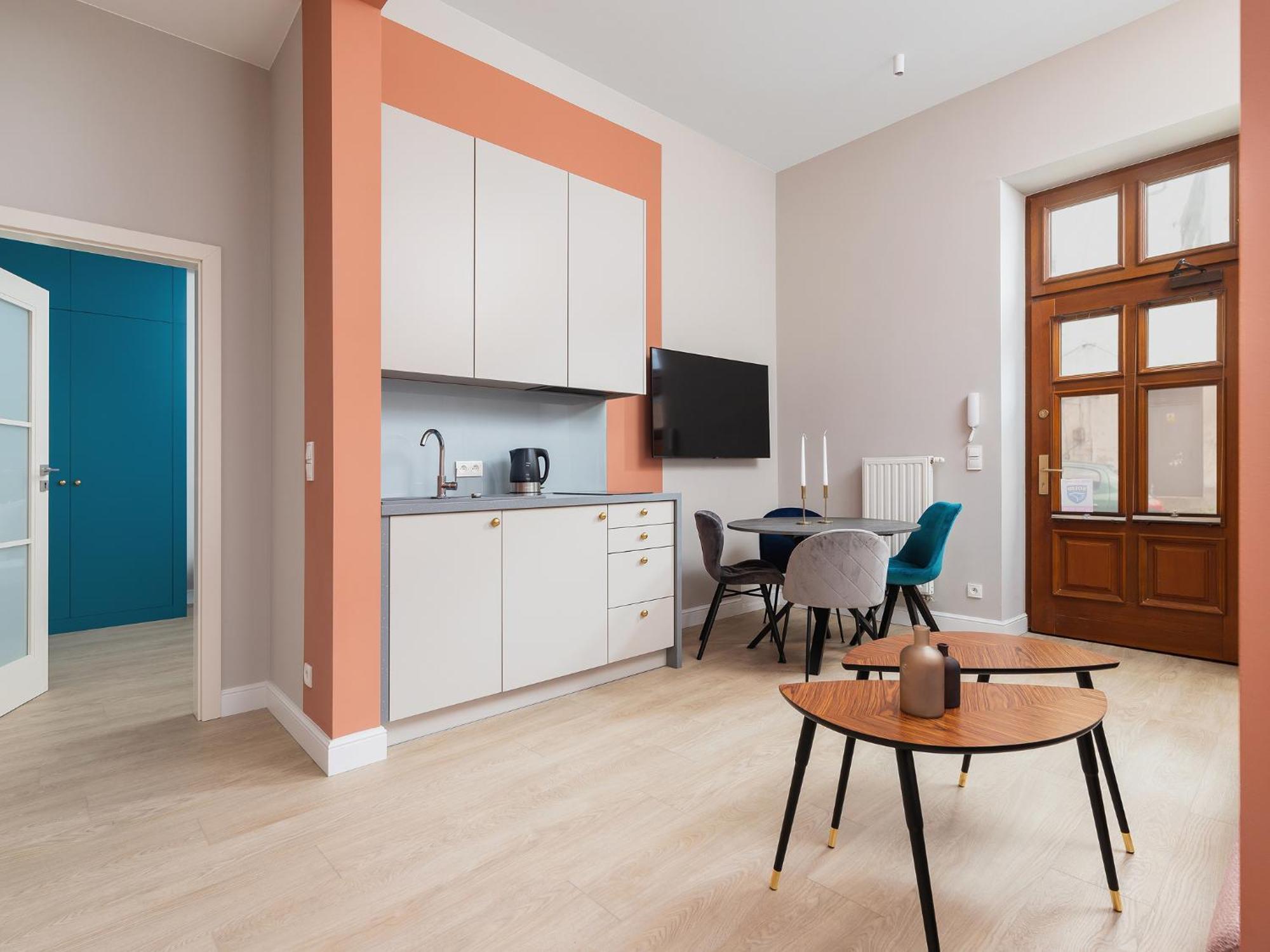 Main Square - With 2 Bedrooms * Krasków